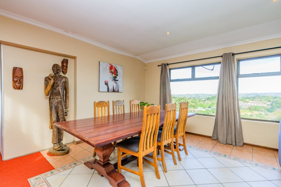 8 Bedroom Property for Sale in Cowies Hill KwaZulu-Natal