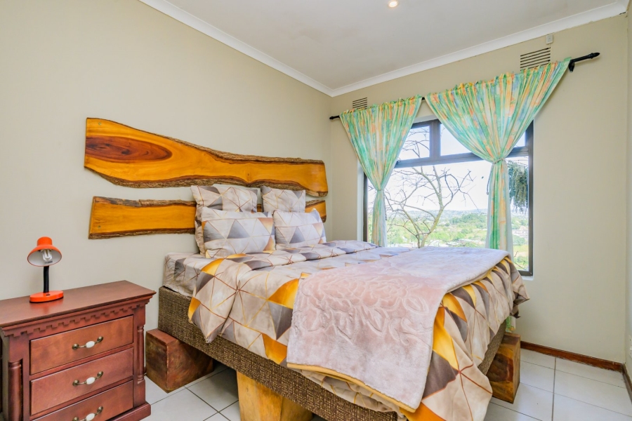 8 Bedroom Property for Sale in Cowies Hill KwaZulu-Natal