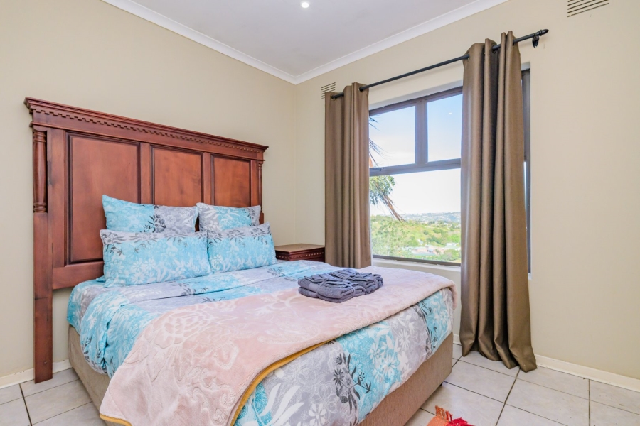 8 Bedroom Property for Sale in Cowies Hill KwaZulu-Natal