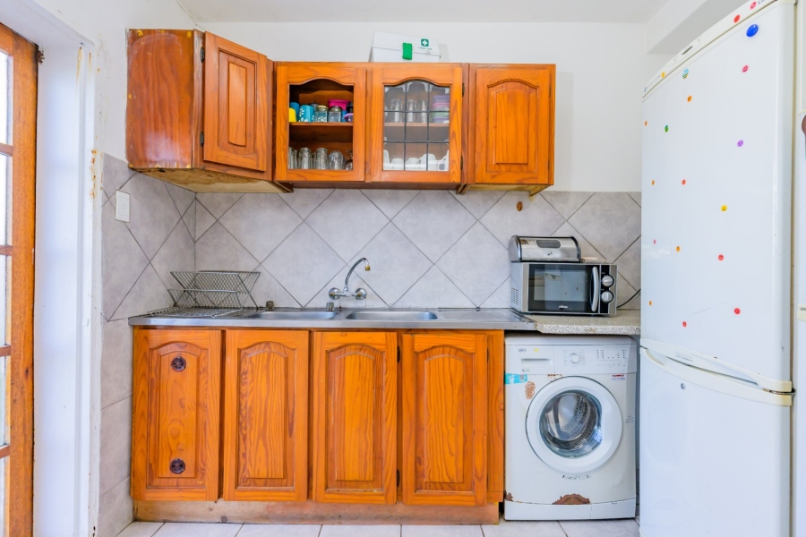 8 Bedroom Property for Sale in Cowies Hill KwaZulu-Natal