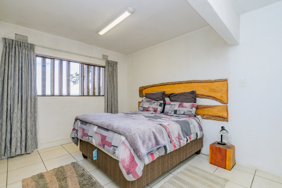 8 Bedroom Property for Sale in Cowies Hill KwaZulu-Natal