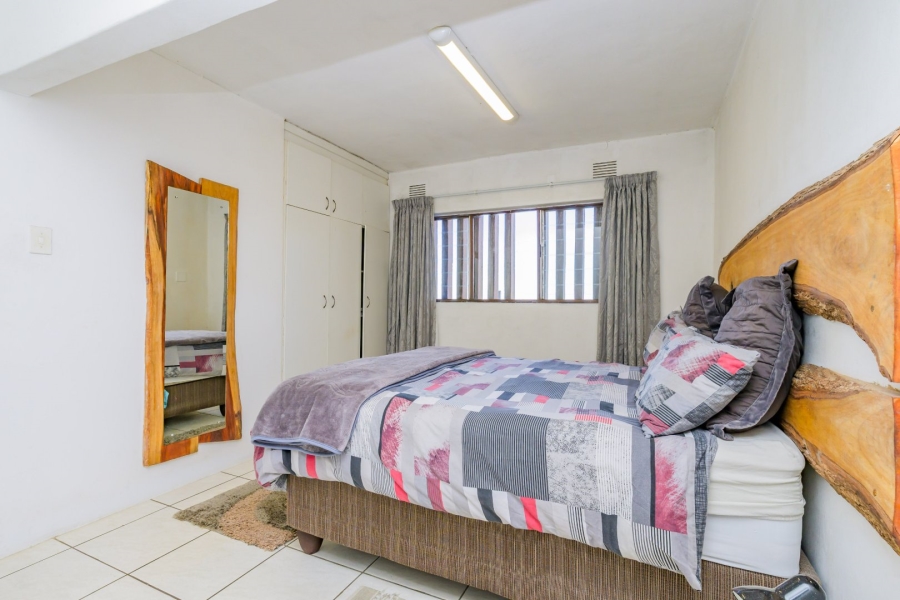 8 Bedroom Property for Sale in Cowies Hill KwaZulu-Natal