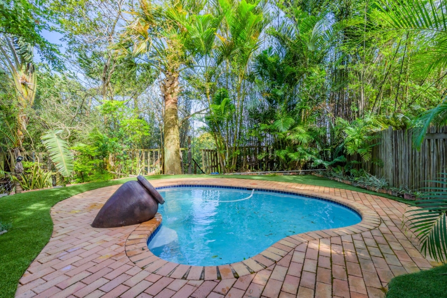 8 Bedroom Property for Sale in Cowies Hill KwaZulu-Natal