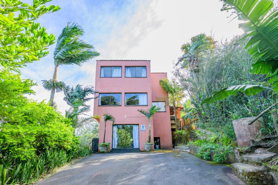 8 Bedroom Property for Sale in Cowies Hill KwaZulu-Natal