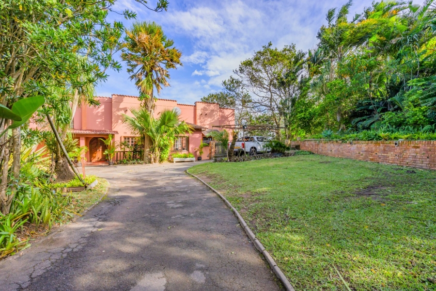 8 Bedroom Property for Sale in Cowies Hill KwaZulu-Natal