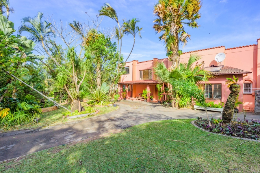 8 Bedroom Property for Sale in Cowies Hill KwaZulu-Natal