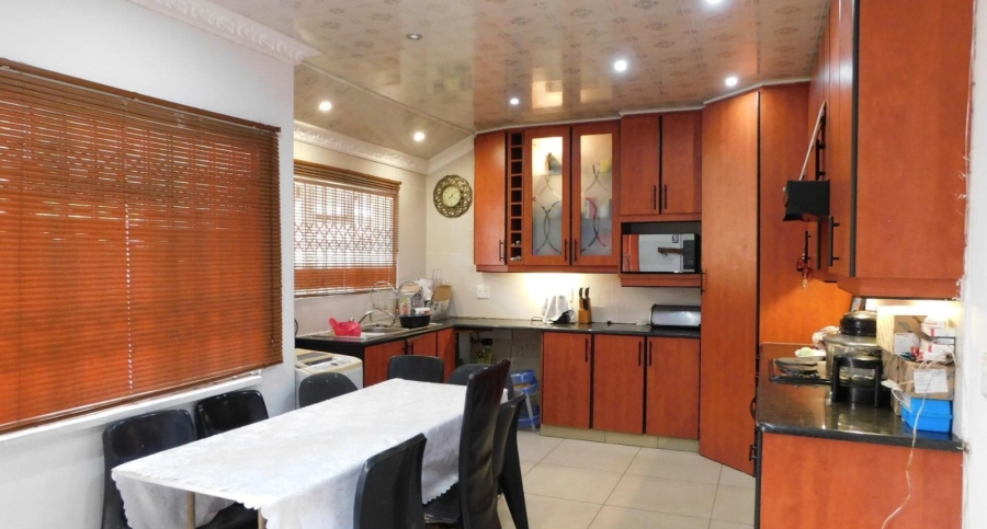 3 Bedroom Property for Sale in Athlone Park KwaZulu-Natal