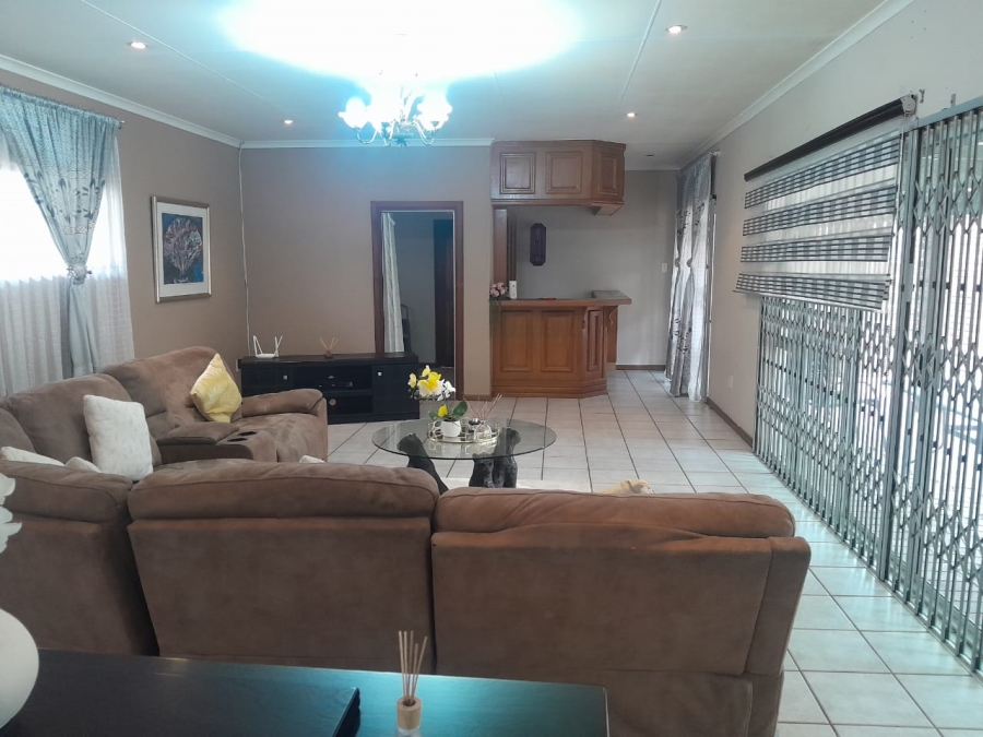 4 Bedroom Property for Sale in Warner Beach KwaZulu-Natal