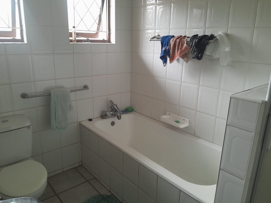 4 Bedroom Property for Sale in Warner Beach KwaZulu-Natal