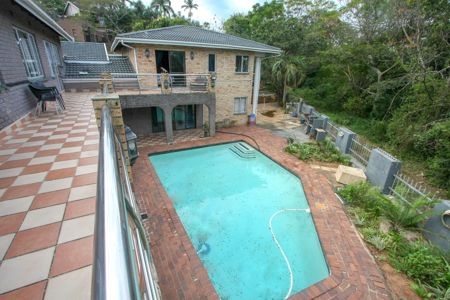 8 Bedroom Property for Sale in Amanzimtoti KwaZulu-Natal