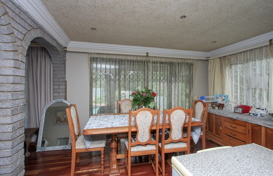 8 Bedroom Property for Sale in Amanzimtoti KwaZulu-Natal