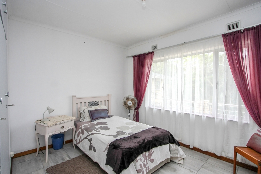 8 Bedroom Property for Sale in Amanzimtoti KwaZulu-Natal