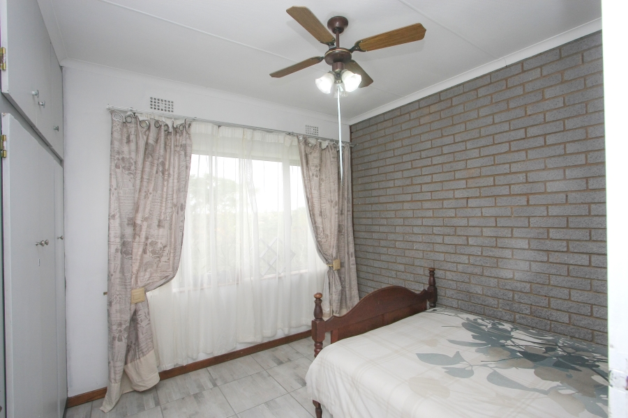 8 Bedroom Property for Sale in Amanzimtoti KwaZulu-Natal