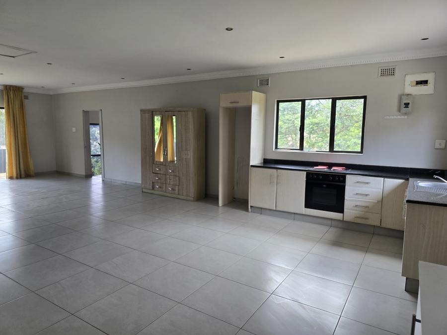 8 Bedroom Property for Sale in Athlone Park KwaZulu-Natal