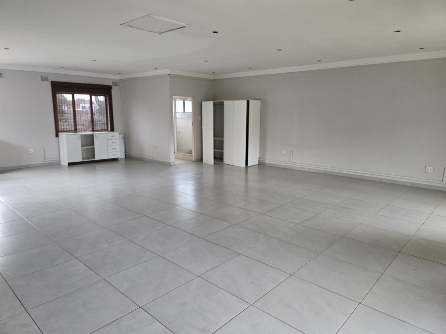 8 Bedroom Property for Sale in Athlone Park KwaZulu-Natal