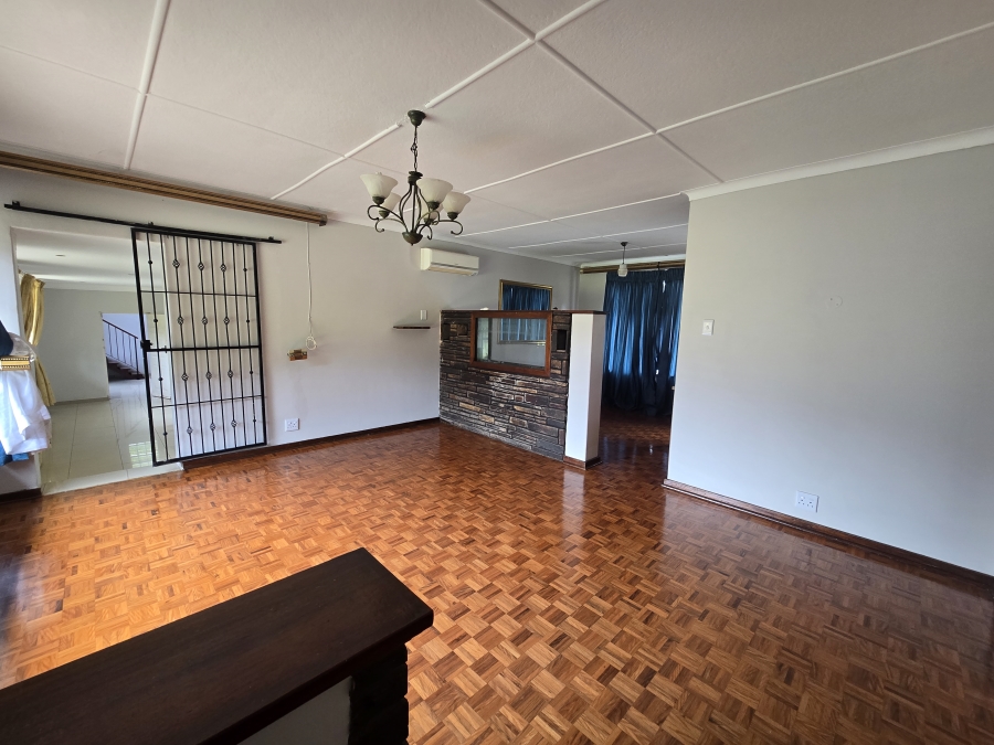 8 Bedroom Property for Sale in Athlone Park KwaZulu-Natal