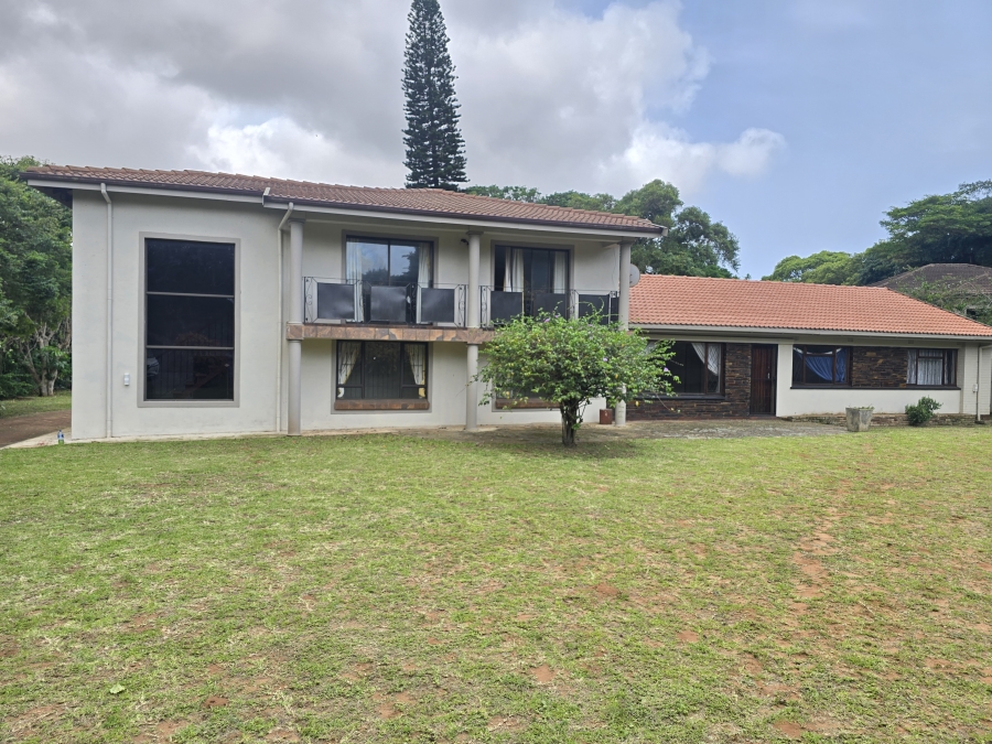 8 Bedroom Property for Sale in Athlone Park KwaZulu-Natal