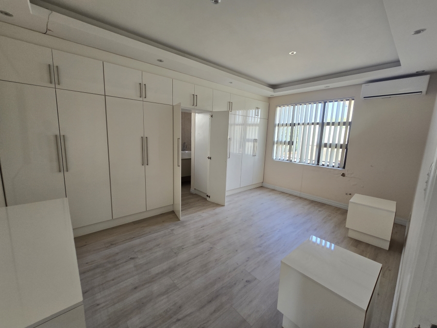 4 Bedroom Property for Sale in Athlone Park KwaZulu-Natal