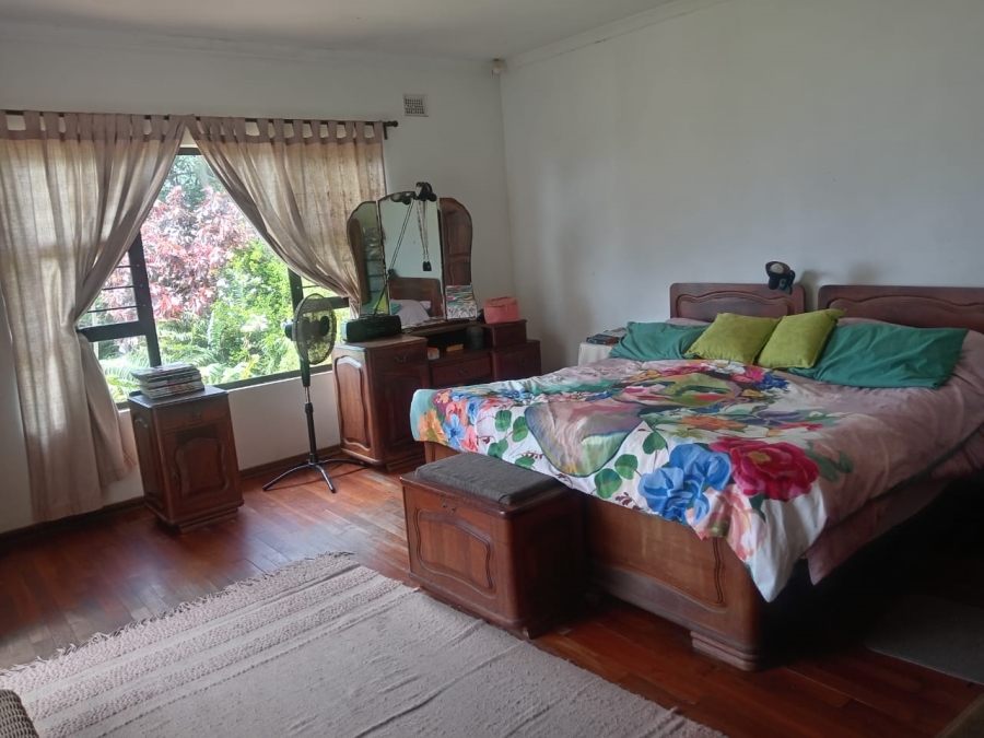 5 Bedroom Property for Sale in Amanzimtoti KwaZulu-Natal