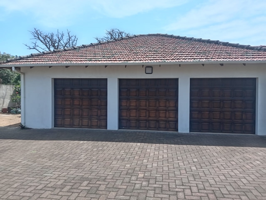 5 Bedroom Property for Sale in Amanzimtoti KwaZulu-Natal