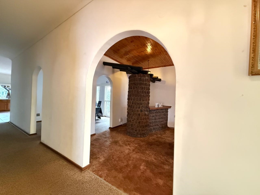 To Let 4 Bedroom Property for Rent in Huttenheights KwaZulu-Natal