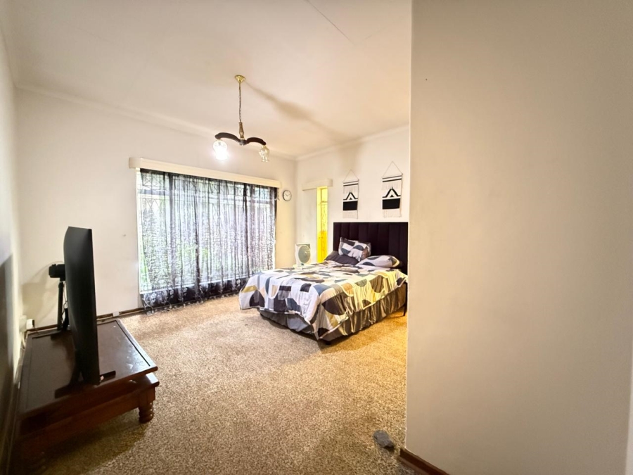 To Let 4 Bedroom Property for Rent in Huttenheights KwaZulu-Natal