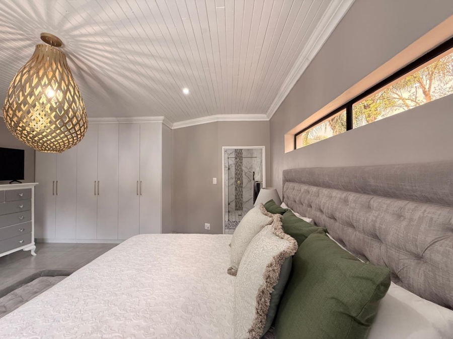 6 Bedroom Property for Sale in Huttenheights KwaZulu-Natal