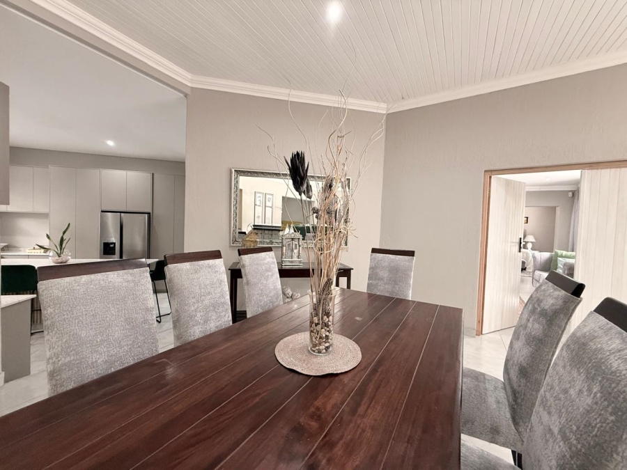 6 Bedroom Property for Sale in Huttenheights KwaZulu-Natal