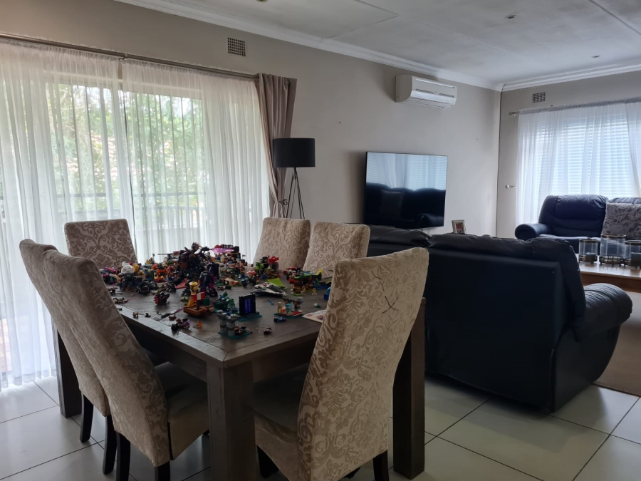 3 Bedroom Property for Sale in Meer En See KwaZulu-Natal