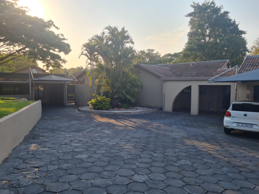 3 Bedroom Property for Sale in Meer En See KwaZulu-Natal