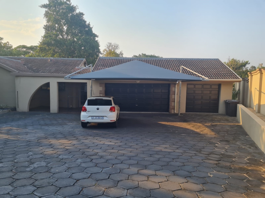 3 Bedroom Property for Sale in Meer En See KwaZulu-Natal