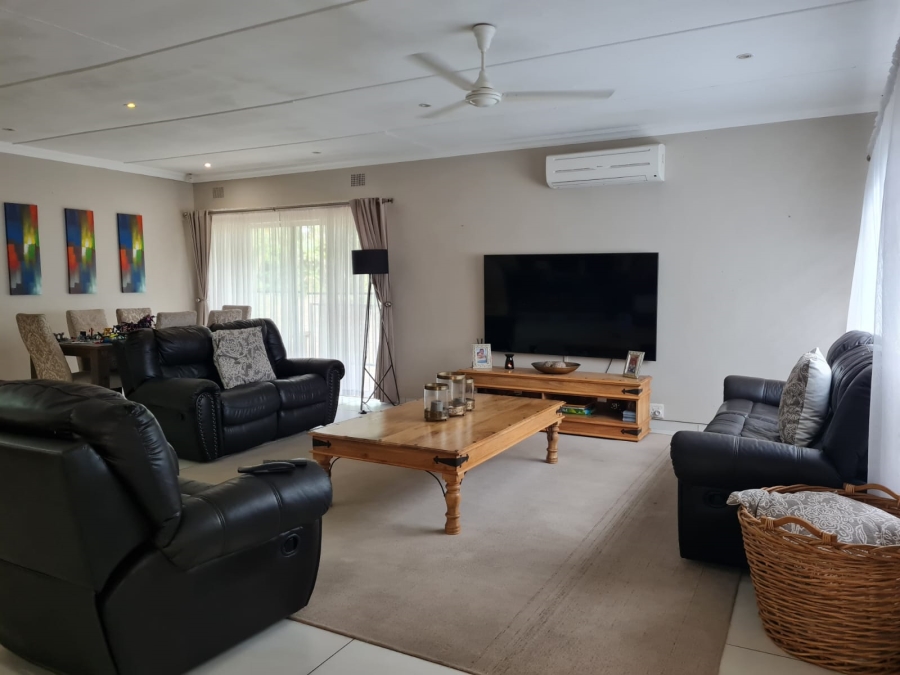 3 Bedroom Property for Sale in Meer En See KwaZulu-Natal