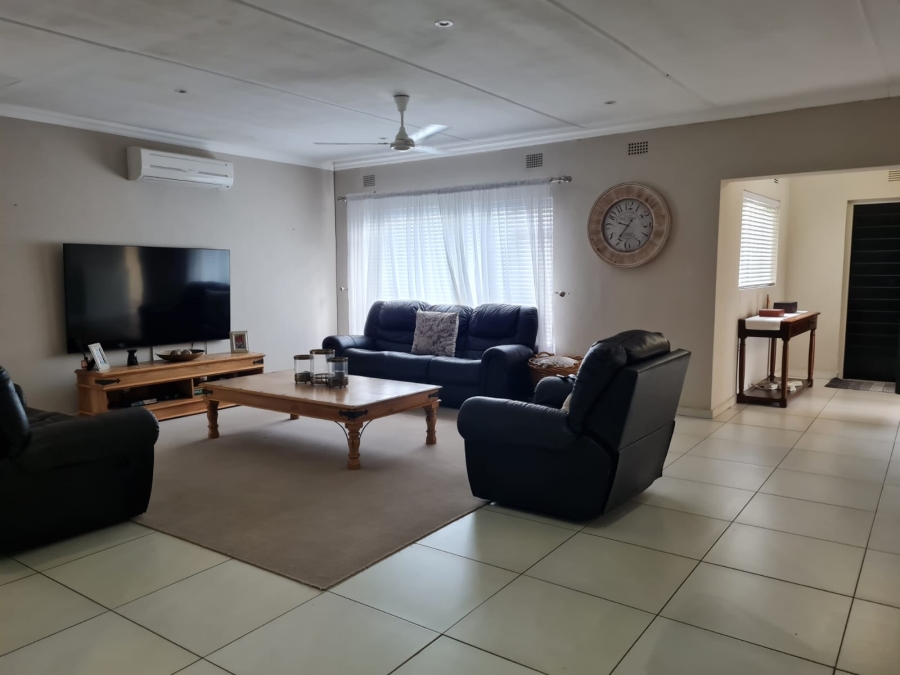 3 Bedroom Property for Sale in Meer En See KwaZulu-Natal