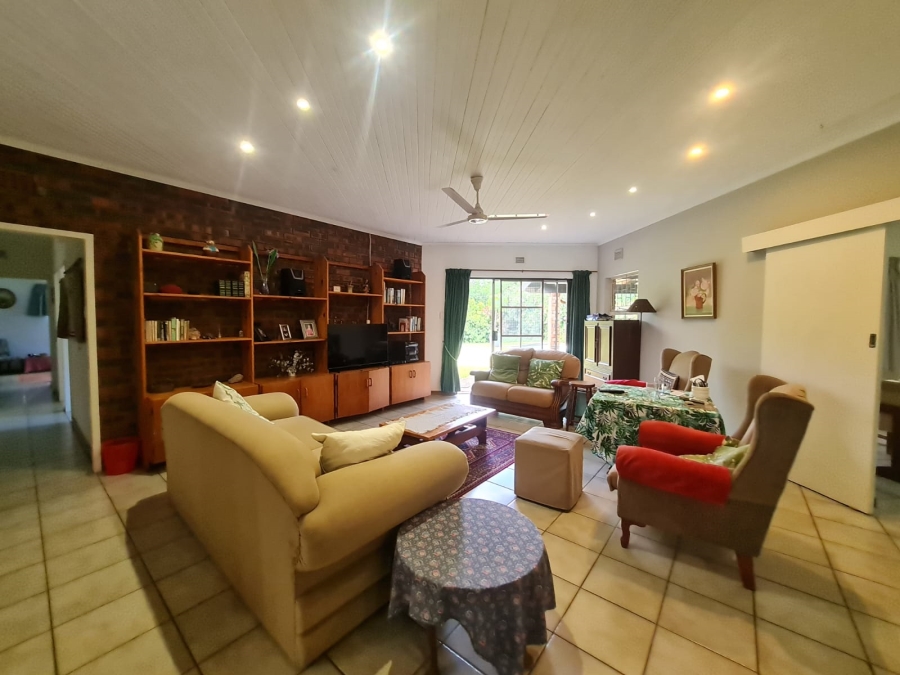4 Bedroom Property for Sale in Meer En See KwaZulu-Natal