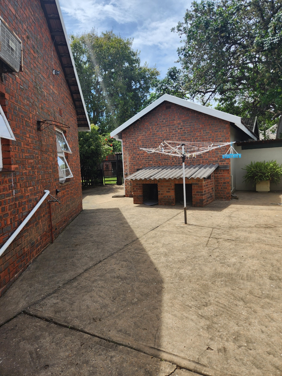 4 Bedroom Property for Sale in Meer En See KwaZulu-Natal