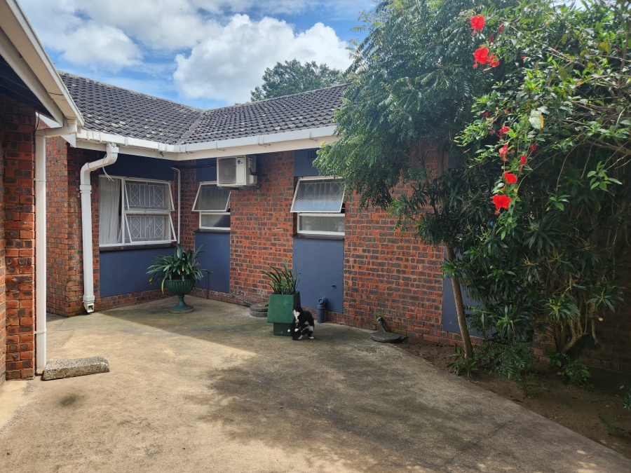 4 Bedroom Property for Sale in Meer En See KwaZulu-Natal
