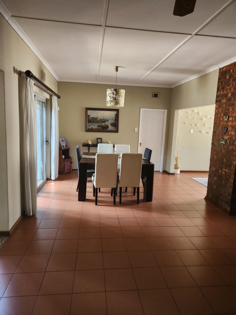 4 Bedroom Property for Sale in Meer En See KwaZulu-Natal