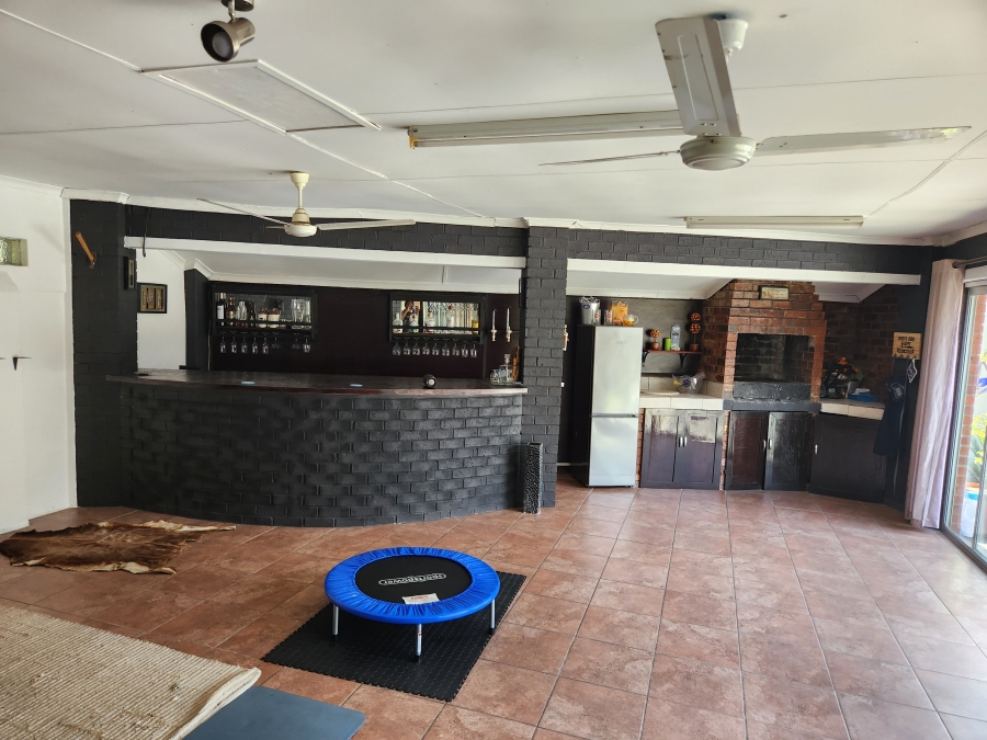 4 Bedroom Property for Sale in Meer En See KwaZulu-Natal