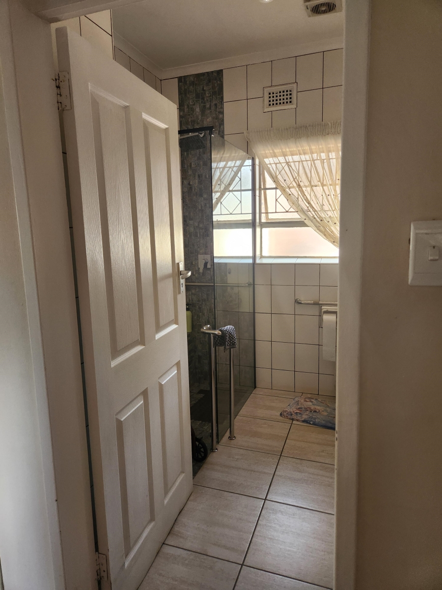 4 Bedroom Property for Sale in Meer En See KwaZulu-Natal