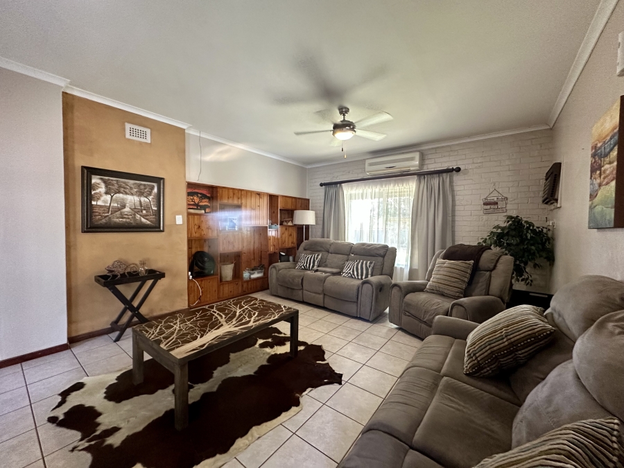 4 Bedroom Property for Sale in Meer En See KwaZulu-Natal