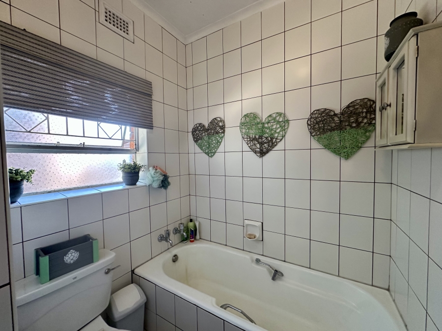 4 Bedroom Property for Sale in Meer En See KwaZulu-Natal