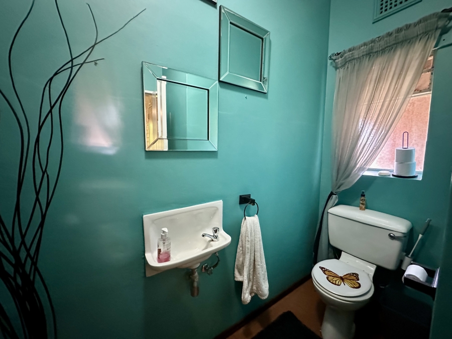 4 Bedroom Property for Sale in Meer En See KwaZulu-Natal