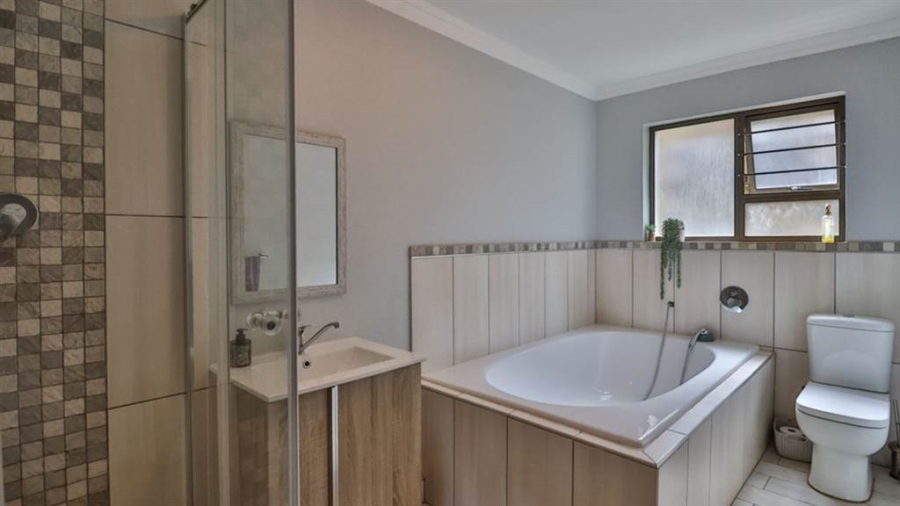 3 Bedroom Property for Sale in Wyebank KwaZulu-Natal