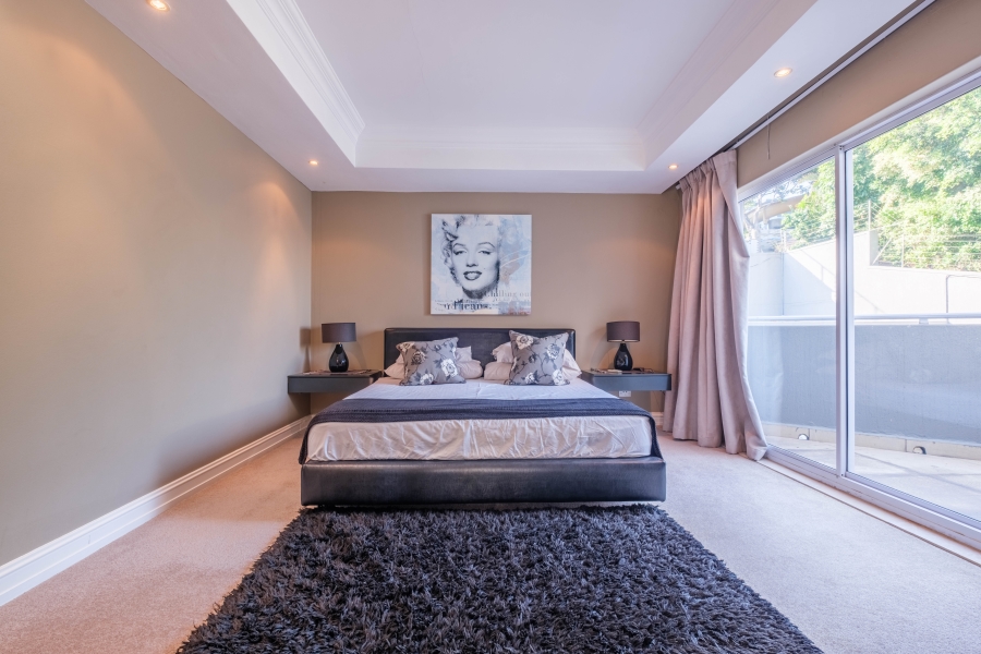 5 Bedroom Property for Sale in Umhlanga KwaZulu-Natal