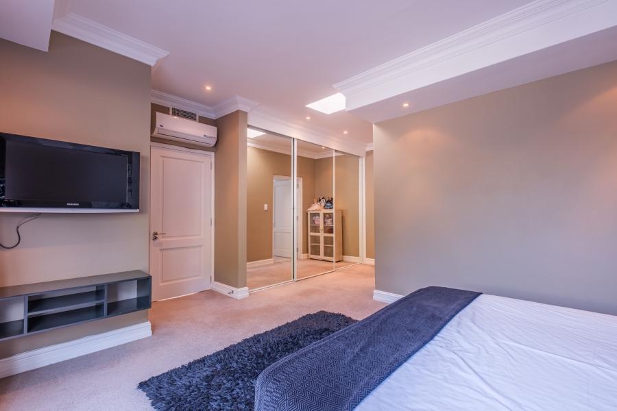 5 Bedroom Property for Sale in Umhlanga KwaZulu-Natal