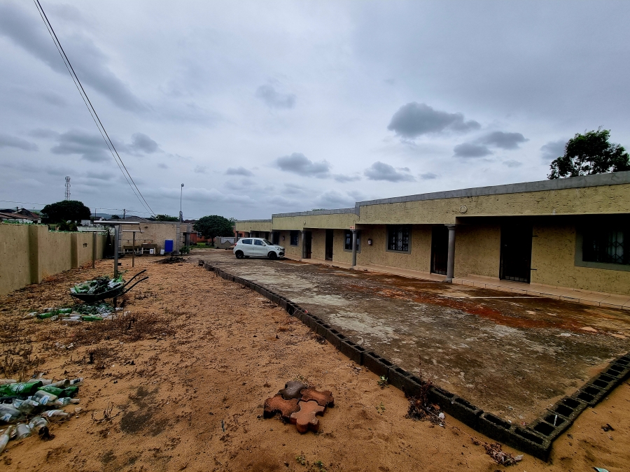 7 Bedroom Property for Sale in Esikhawini KwaZulu-Natal