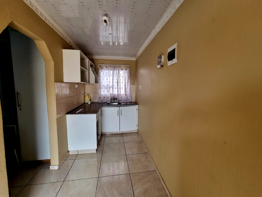 7 Bedroom Property for Sale in Esikhawini KwaZulu-Natal