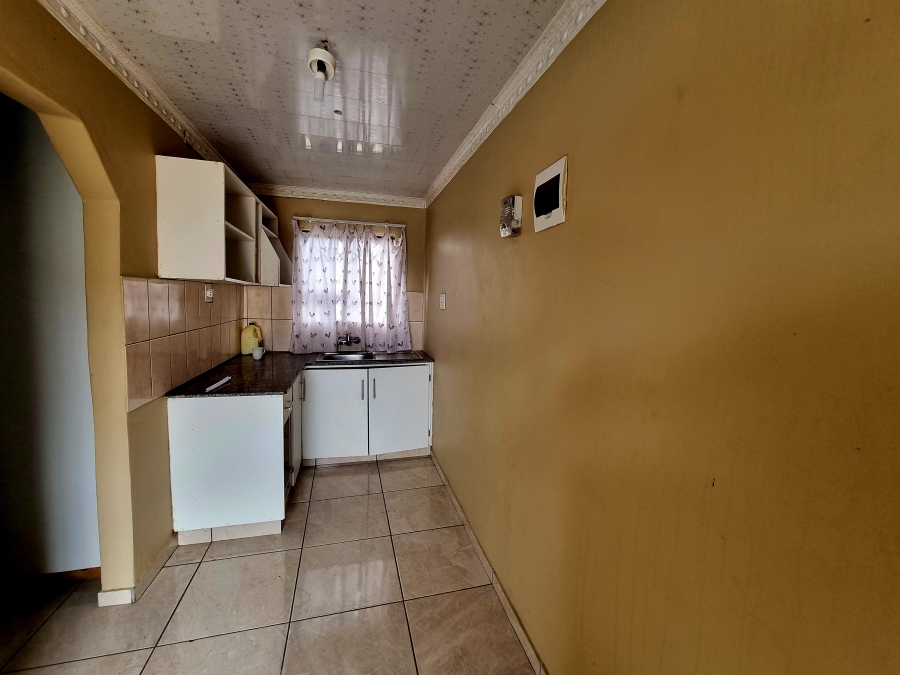 7 Bedroom Property for Sale in Esikhawini KwaZulu-Natal