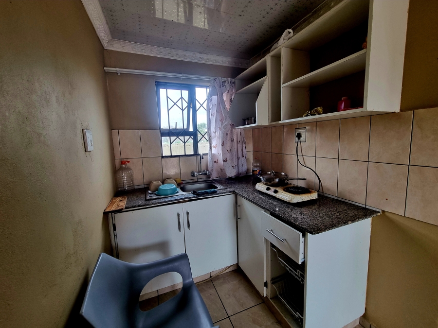 7 Bedroom Property for Sale in Esikhawini KwaZulu-Natal