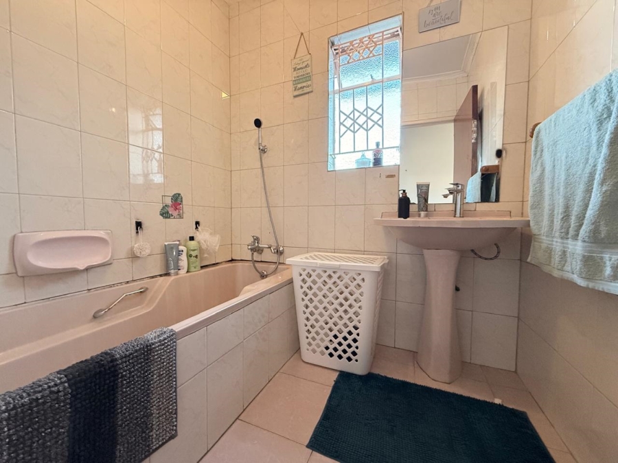 3 Bedroom Property for Sale in Pioneer Park KwaZulu-Natal